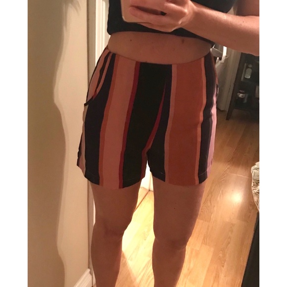 VICI dolls striped pocketed shorts - Picture 5 of 6